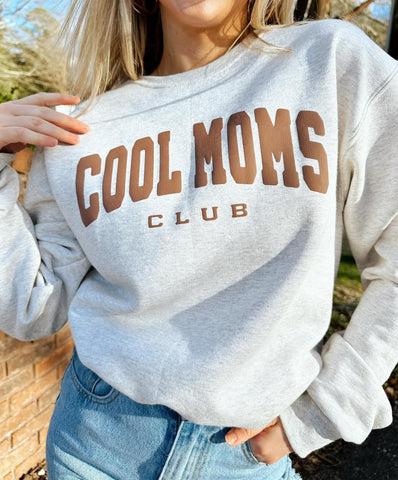 COOL MOMS CLUB BUBBLE GRAPHIC SWEATSHIRT IN LIGHT GRAY-MODE-Couture-Boutique-Womens-Clothing