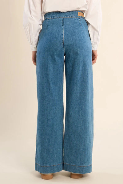 EVERYDAY EASE WIDE LEG DENIM IN LIGHT BLUE-Jeans-MODE-Couture-Boutique-Womens-Clothing