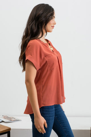 EMALEE SPLIT NECK FRONT POCKET TOP IN TERRACOTTA-Tops-MODE-Couture-Boutique-Womens-Clothing
