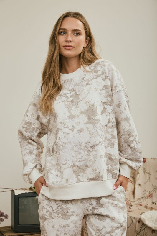 UNPHAZED FLORAL PATTERN BOXY MINERAL WASH CREW NECK