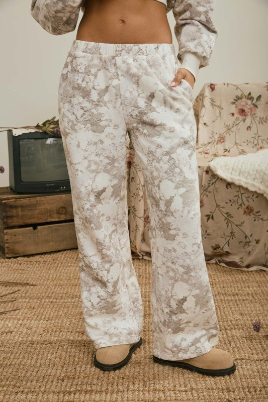 UNPHAZED FLORAL PATTERN BOXY MINERAL WASH SWEATPANTS