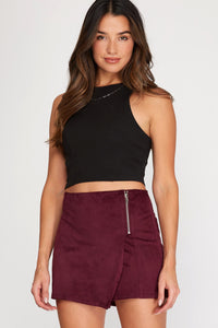 JENNI FAUX SUEDE SIDE ZIPPER SKORT IN WINE-Dresses-MODE-Couture-Boutique-Womens-Clothing
