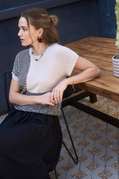 COLORBLOCK SHORT SLEEVE SWEATER TOP IN BLACK MULTI-KNIT TOP-MODE-Couture-Boutique-Womens-Clothing