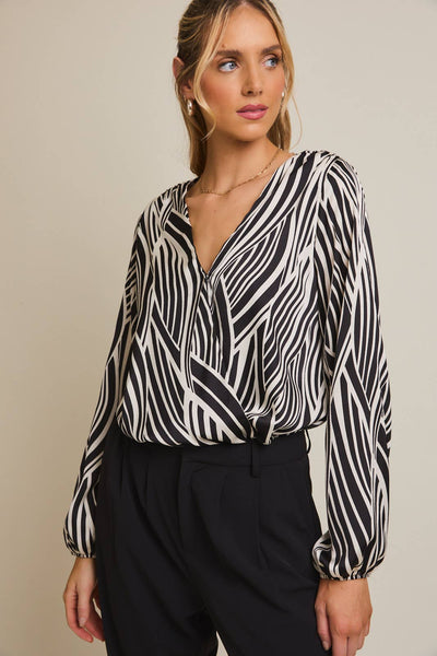 JALISA ABSTRACT SURPLICE BODYSUIT IN WHITE/BLACK-bodysuits-MODE-Couture-Boutique-Womens-Clothing