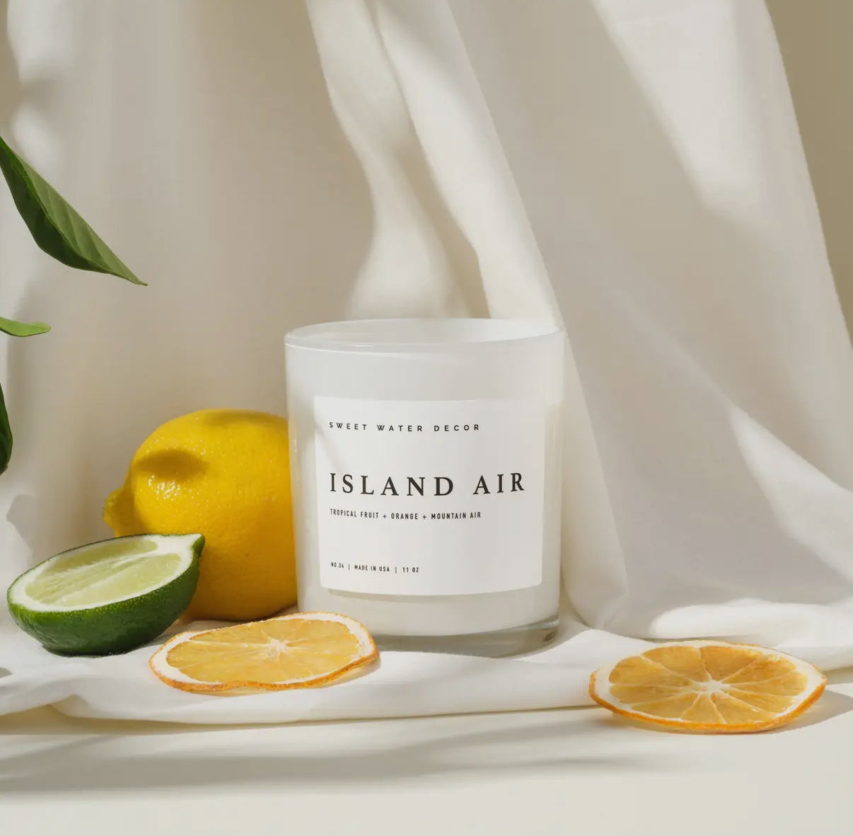ISLAND AIR 11 OZ SOY CANDLE-CANDLE-MODE-Couture-Boutique-Womens-Clothing