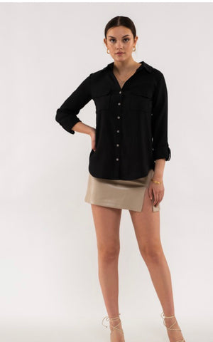 HALSEY COLLARED BUTTON UP WOVEN TOP IN BLACK-Tops-MODE-Couture-Boutique-Womens-Clothing