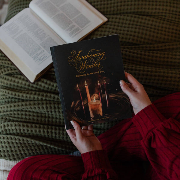Awakening Wonder | Experiencing the Nearness of Jesus | 2025 Daily Grace Advent Study-MODE-Couture-Boutique-Womens-Clothing