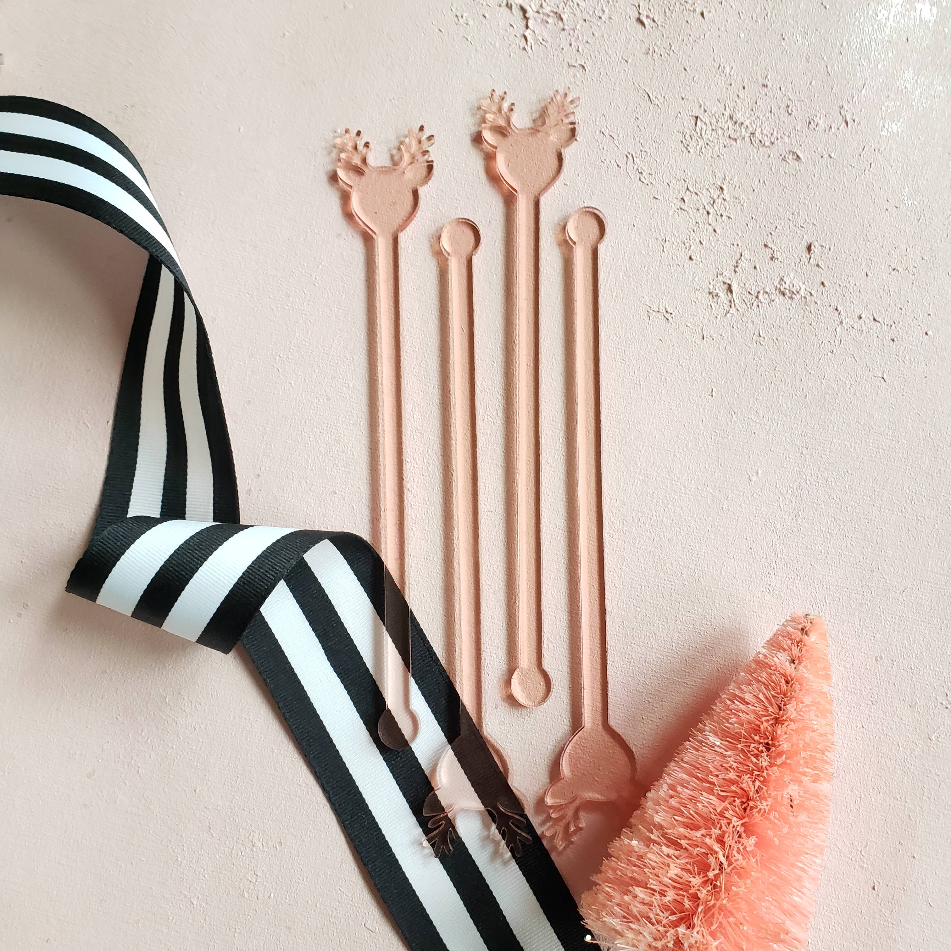 PINK CHRISTMAS ACRYLIC STIR STICKS ASSORTED-BARWARE-MODE-Couture-Boutique-Womens-Clothing