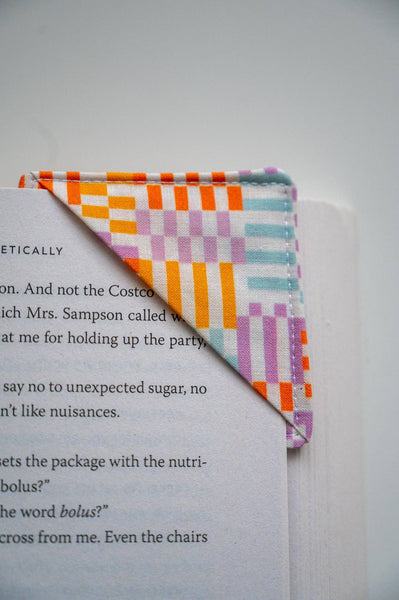 Multi-Colored Checkered Book Corner-MODE-Couture-Boutique-Womens-Clothing