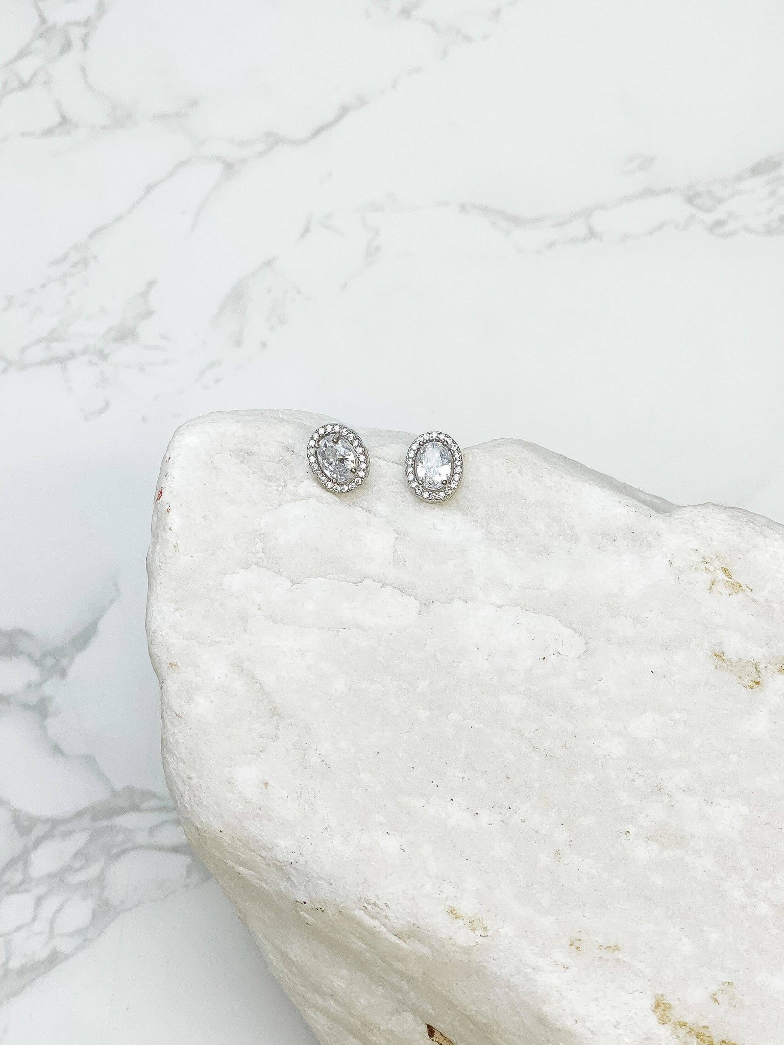 GLITZY HALO OVAL STUD EARRING IN SILVER-EARRINGS-MODE-Couture-Boutique-Womens-Clothing