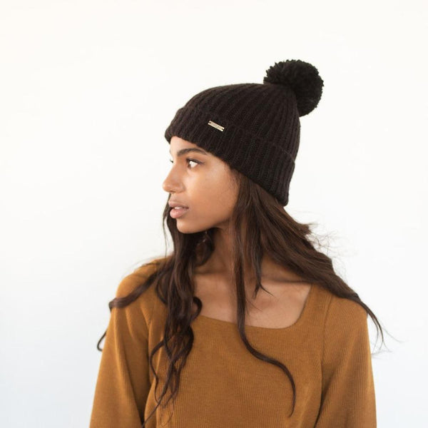 MO POM BEANIE IN BLACK-hat-MODE-Couture-Boutique-Womens-Clothing